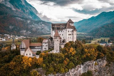 Eine für Liechtenstein typische Burg.